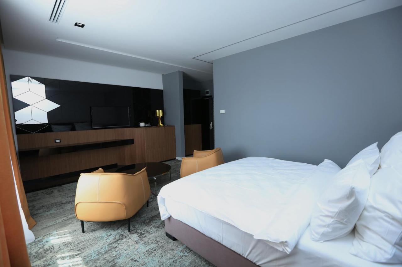 Valentino Rooms Fokszany Zewnętrze zdjęcie